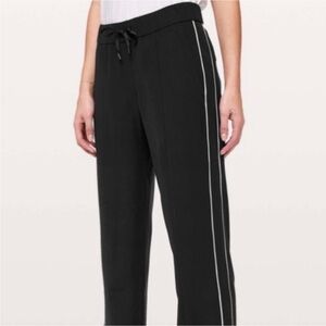 Lululemon On The Right Track Pants